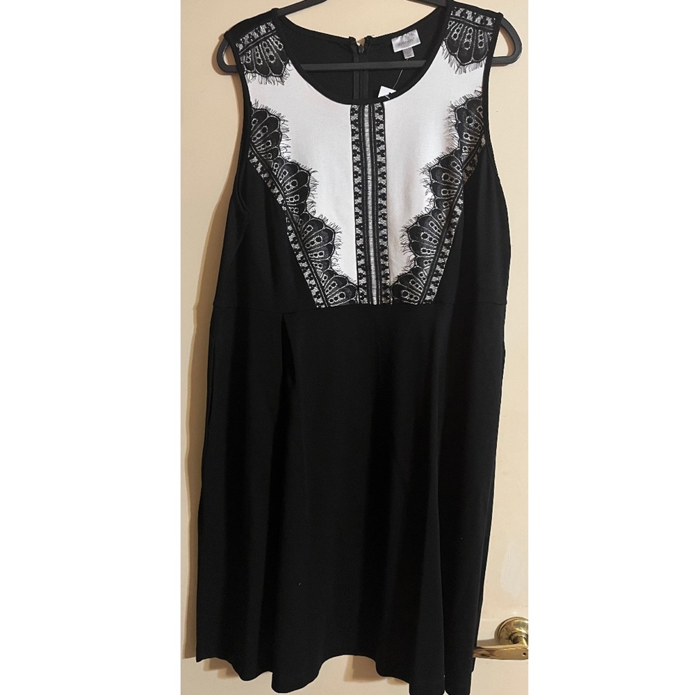 Avenue - Black & White Plus Size Dress